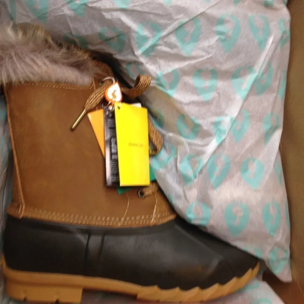 Sporto Vibram Agnes Duck Boot Tan 7M NWT